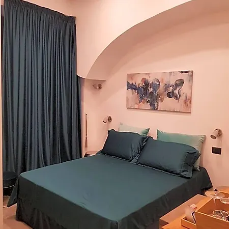 Quispaccanapoli 4* Napels