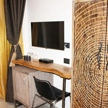 Quispaccanapoli 4* Νάπολη